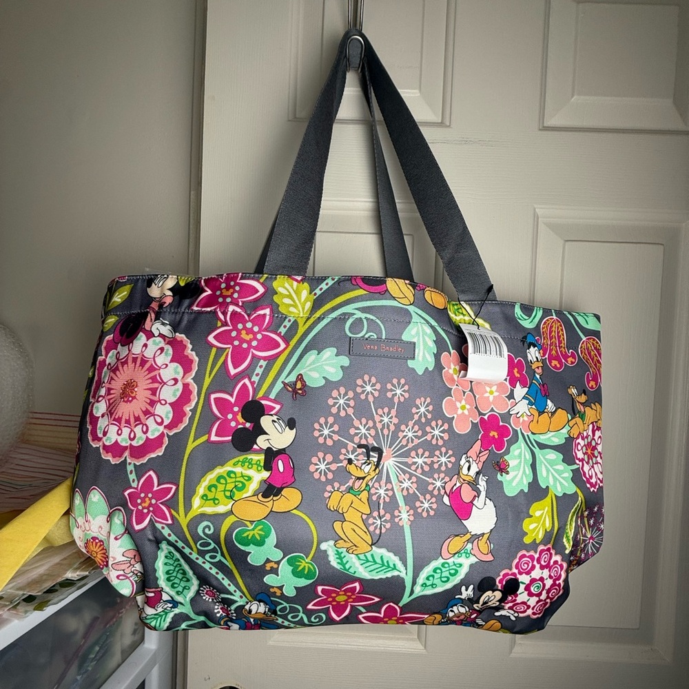 NWT Vera Bradley Disney Lighten Up Drawstring Family Tote Mickey & Friends